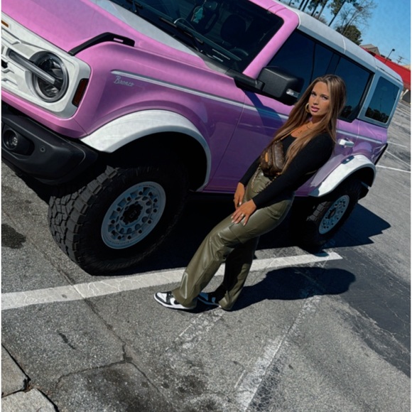 Meet your Posher, Haley - Picture 1 of 1